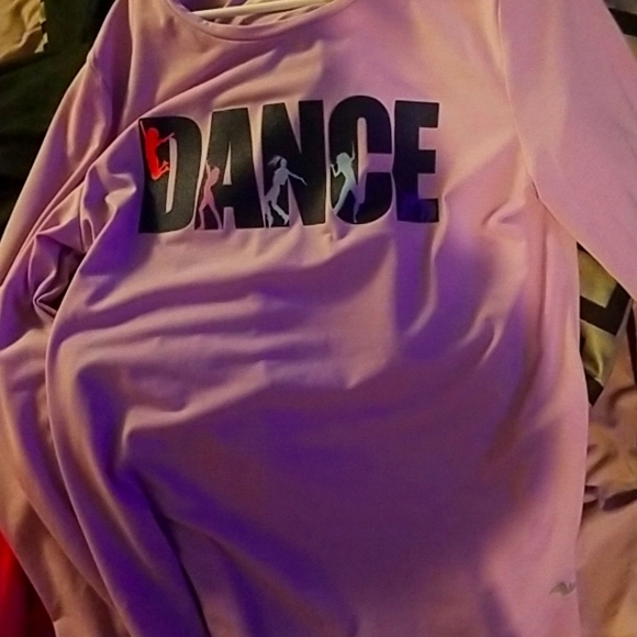 A purple dance shirt - Picture 3 of 3